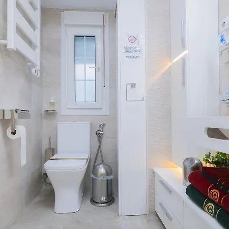 Cubo's Poseidon 2 & Pool Guest house Benalmadena