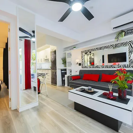 Guest house Cubo's Poseidon 2 & Pool Benalmadena