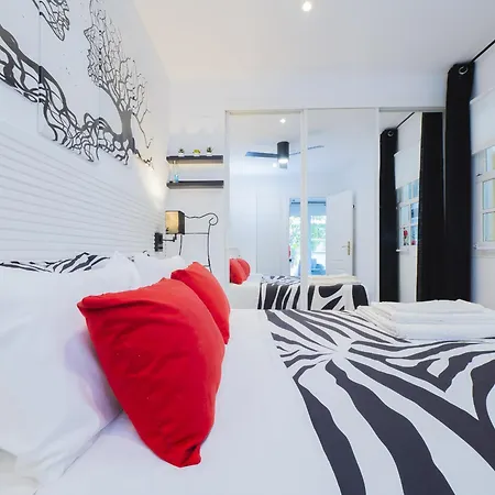 Cubo's Poseidon 2 & Pool Guest house Benalmadena