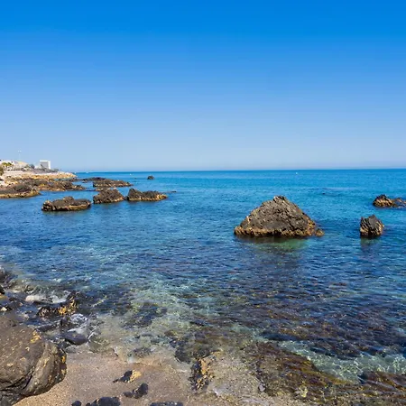 Cubo's Poseidon 2 & Pool Guest house Benalmadena